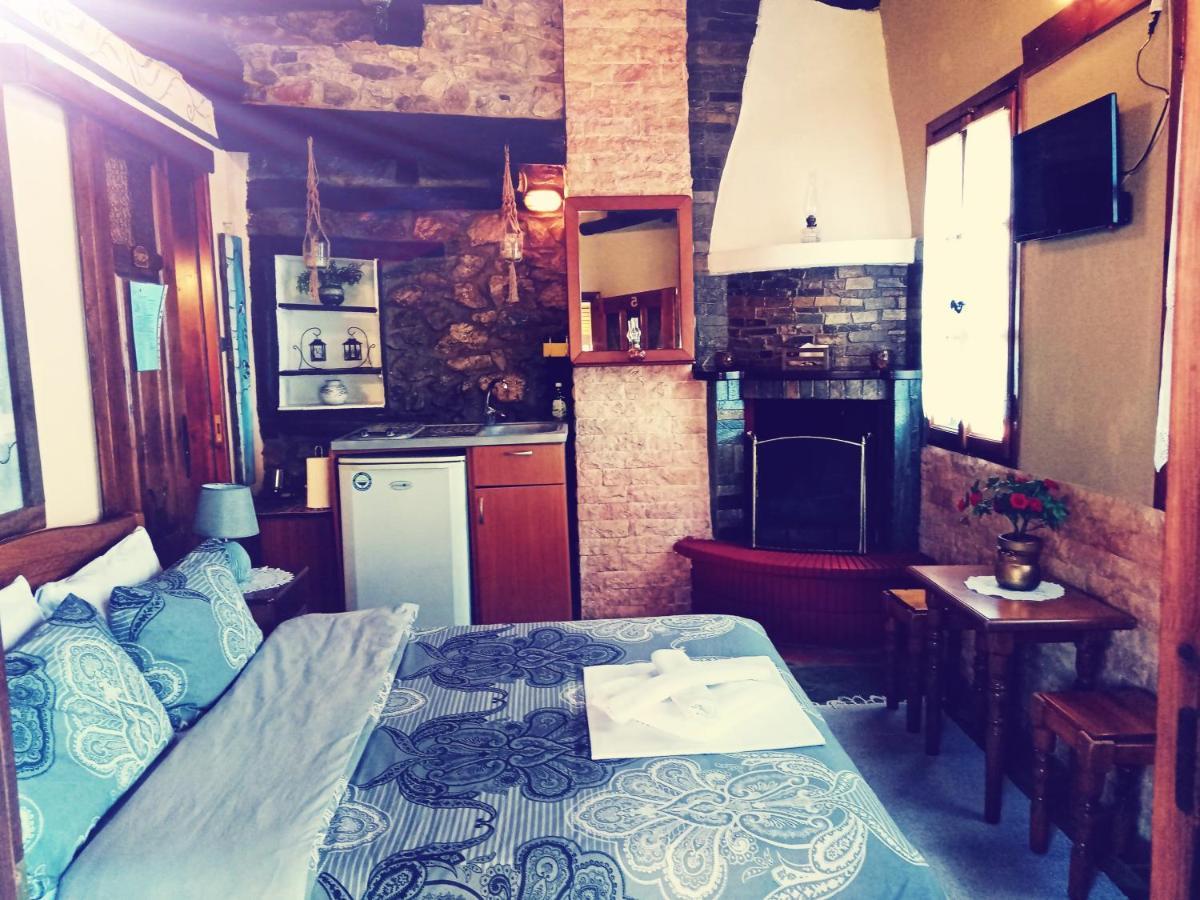 Traditional Guesthouse Erato Palaiós Panteleímonas Eksteriør bilde