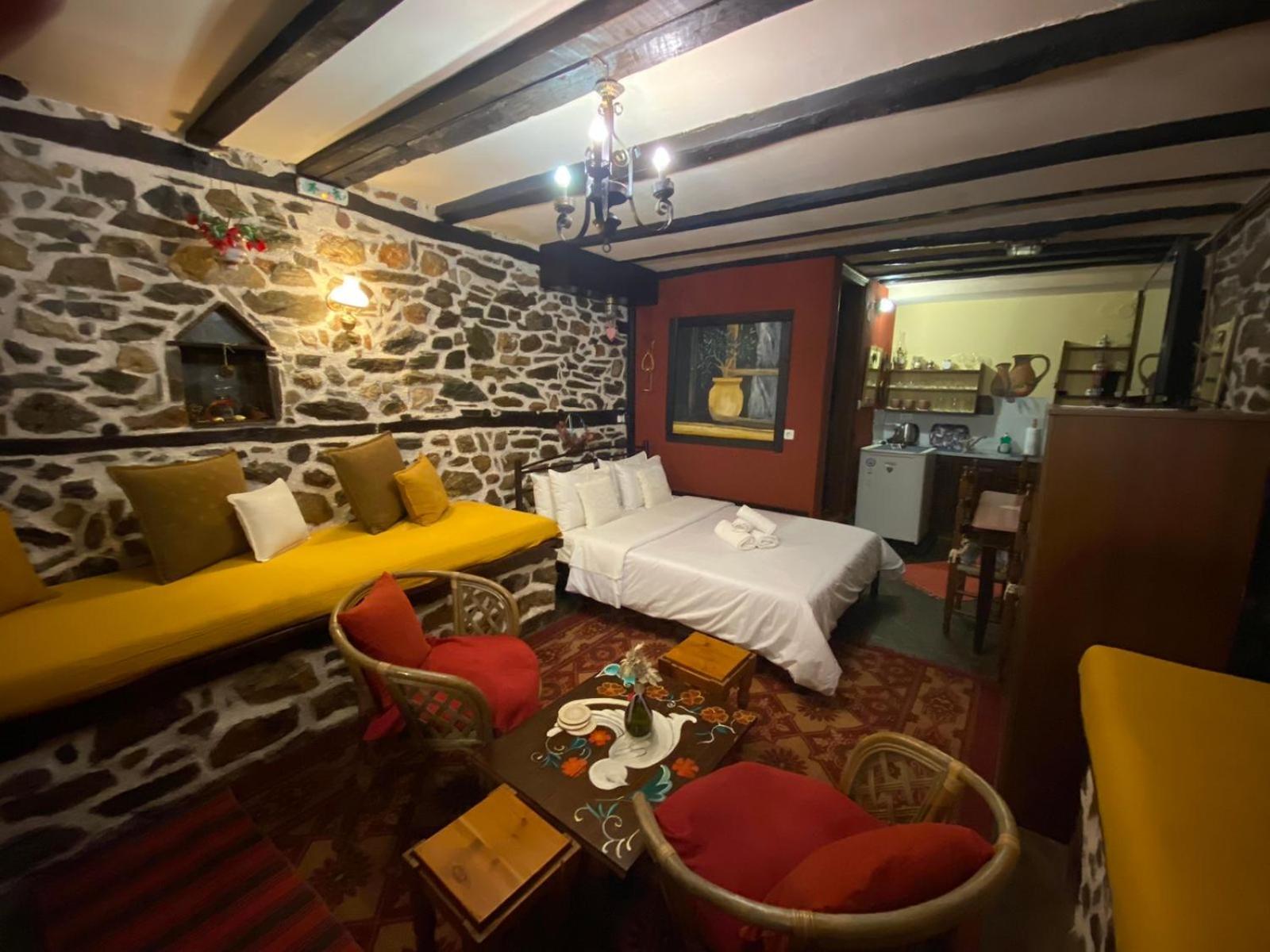 Traditional Guesthouse Erato Palaiós Panteleímonas Eksteriør bilde